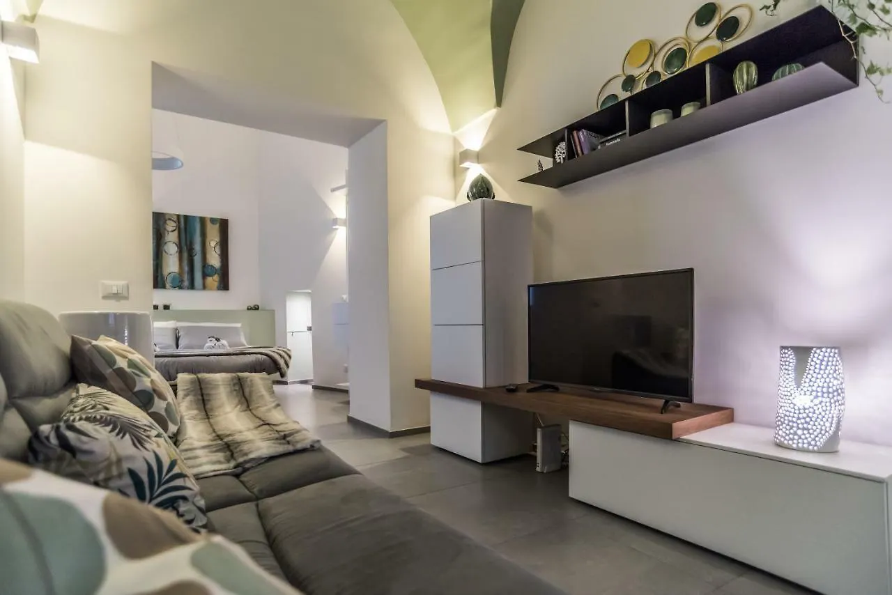 Elle Suite Lecce 0*,