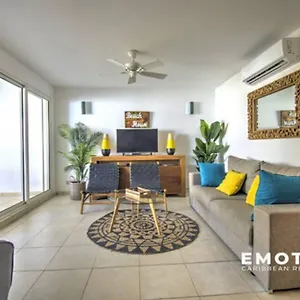 Duplex Face A La Appartement La Baie-Orientale